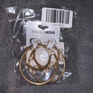 BRAND NEW gold pearl hoop earrings